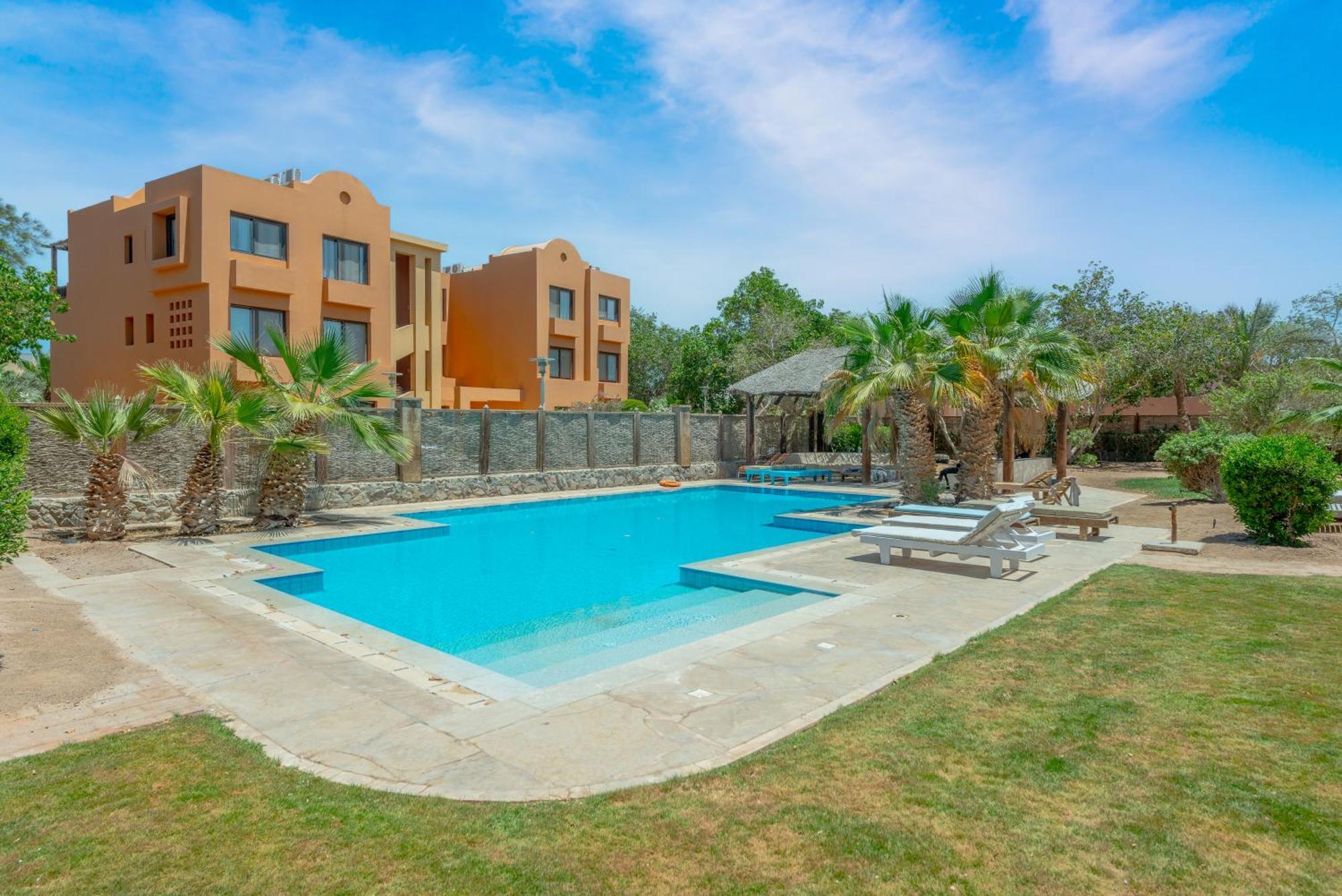 Stunning Poolhouse Duplex - 3 Bedrooms - South Marina - El Gouna *